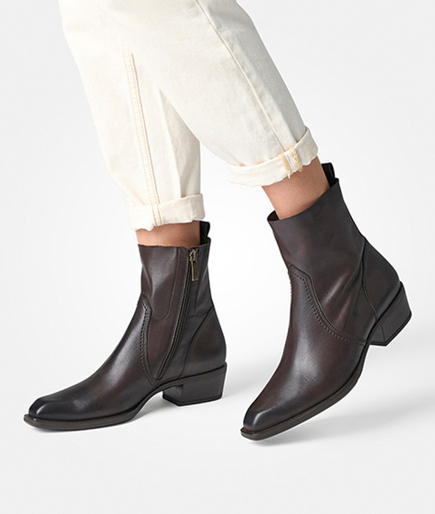 Paul Green 8276-010 ankle boots in brown