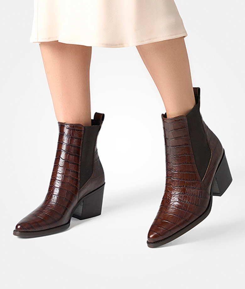 Paul Green 8150-030 ankle boots in brown