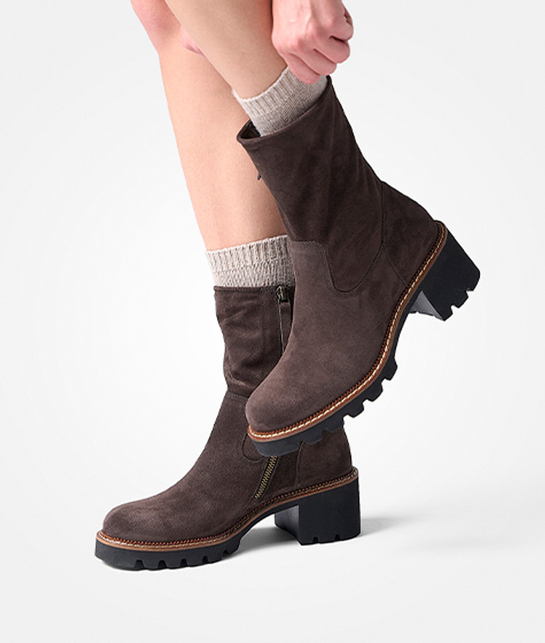 Paul Green 8133-040 ankle boots in brown