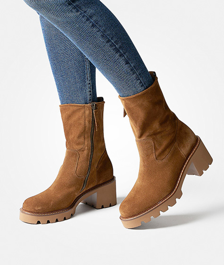 Paul Green 8133-000 ankle boots in brown
