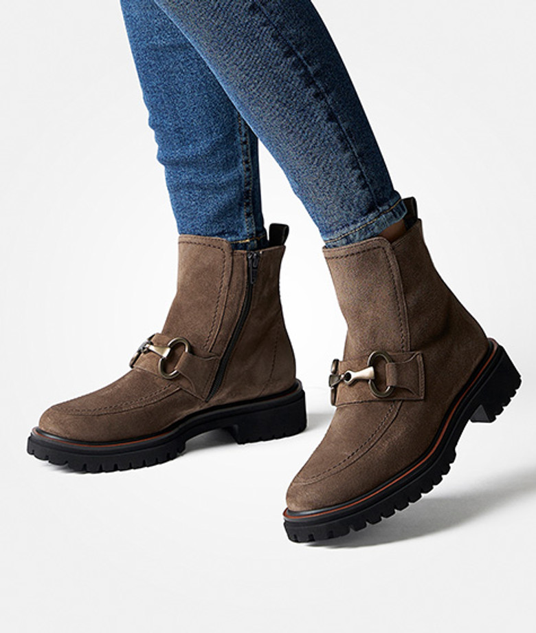 Paul Green 8024-026 ankle boots in brown