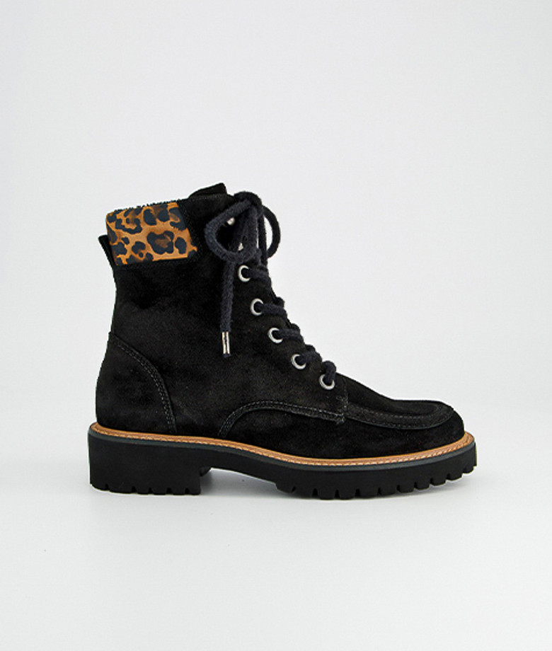 Paul Green 8246-018 boots in black