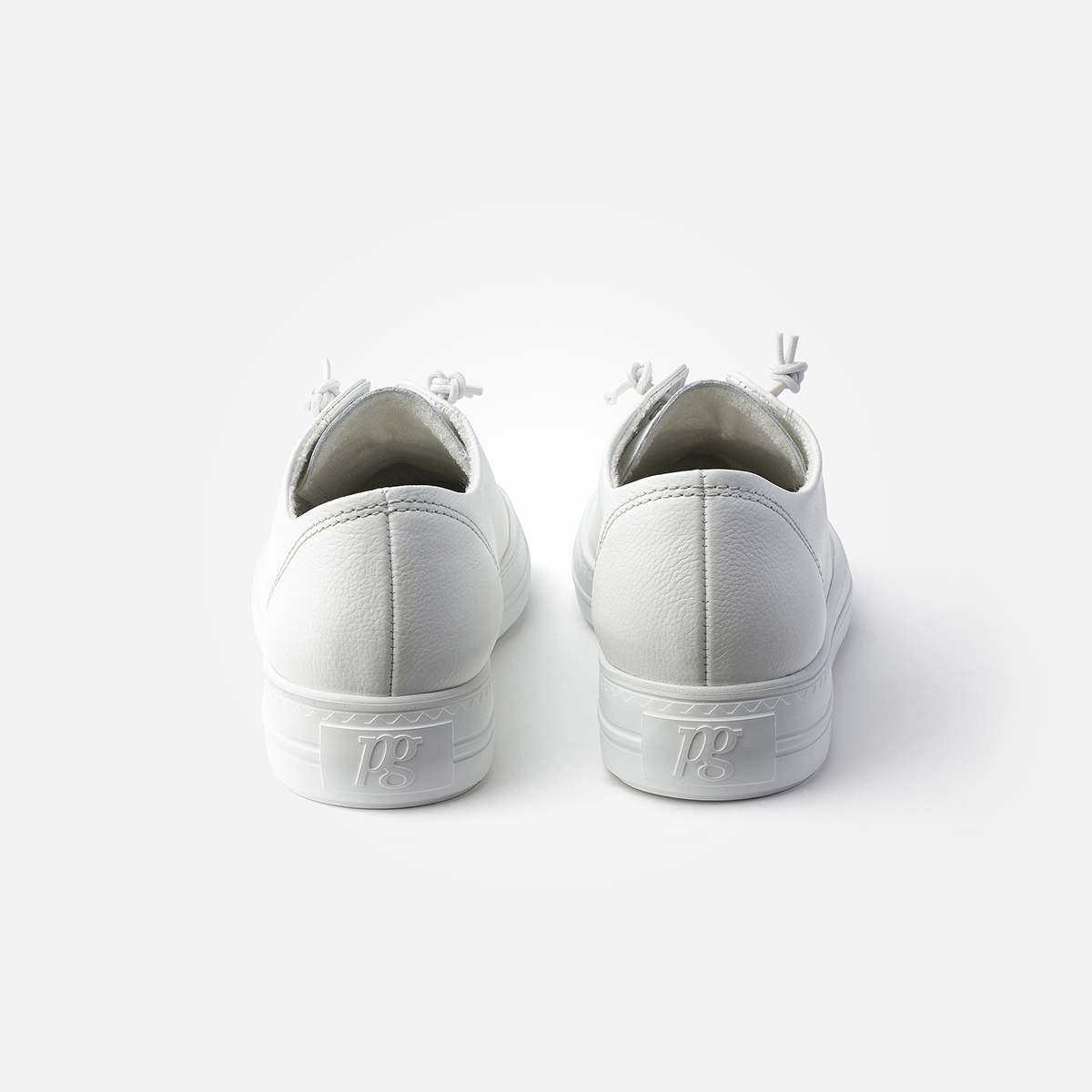 Paul Green ホワイト バタフライ スニーカー Paul Green 4081-060 Sneakers in white buy online