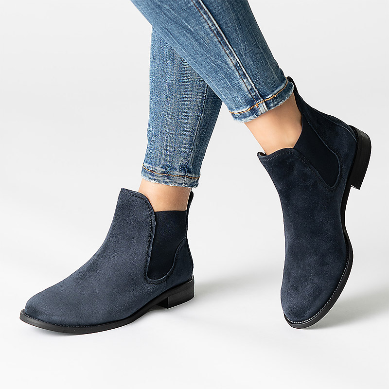 Chelsea hotsell boots blue